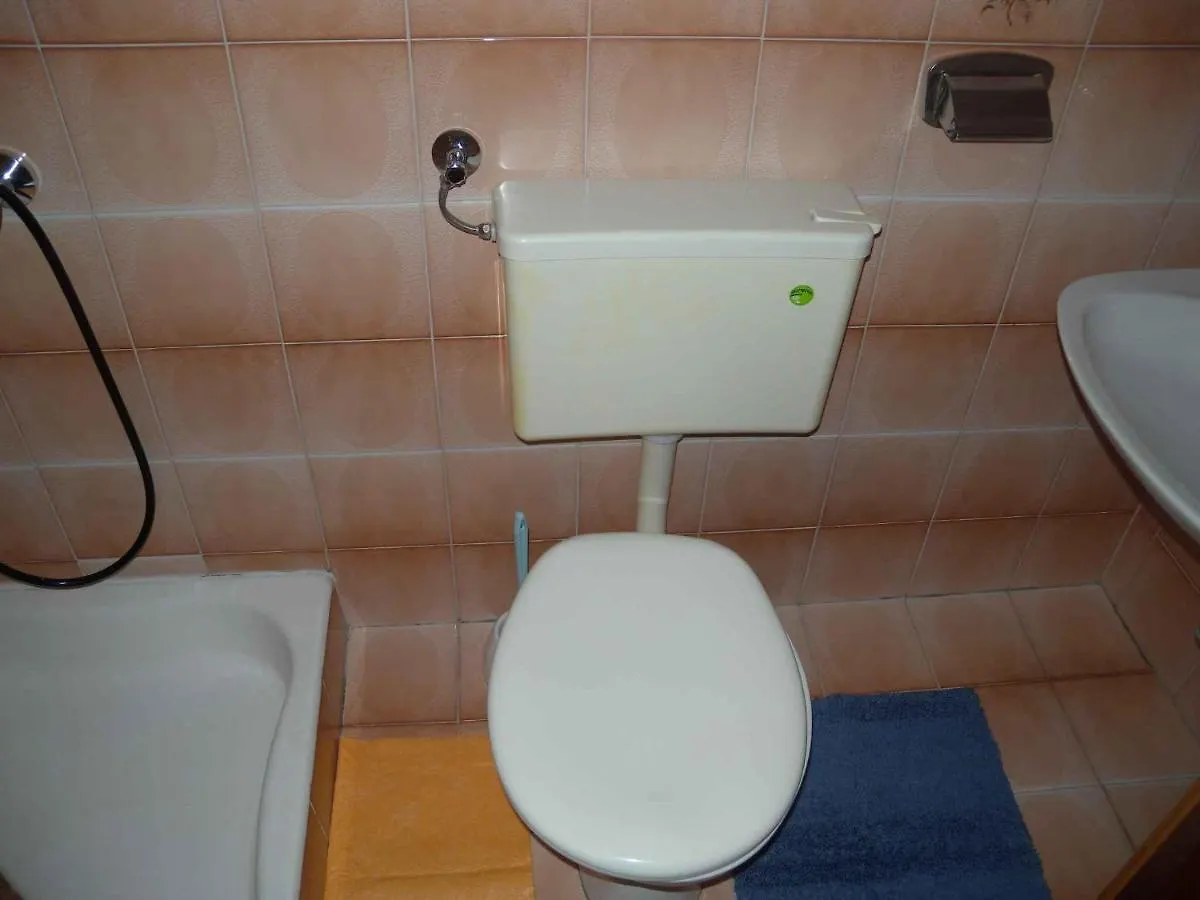 Apartment Kampor 5