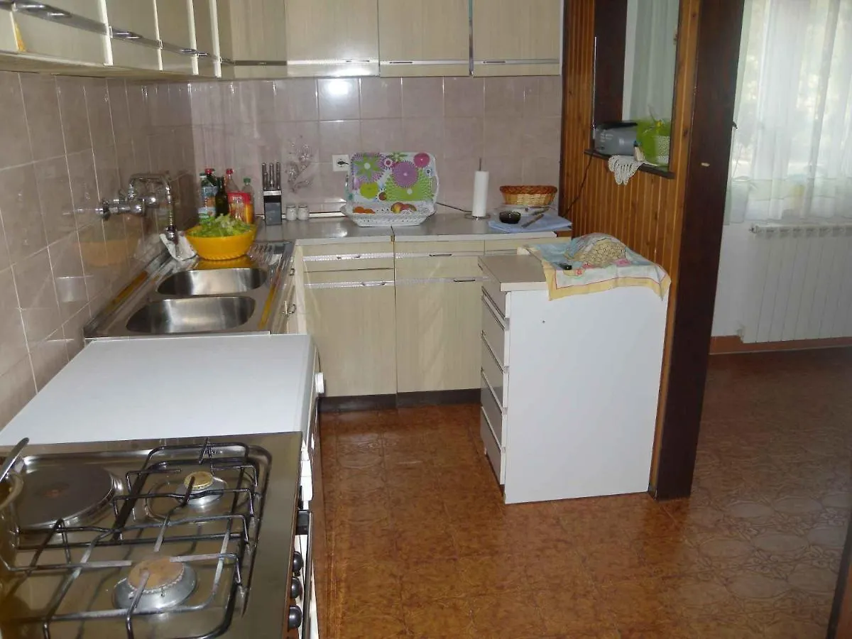 Apartment Kampor 5