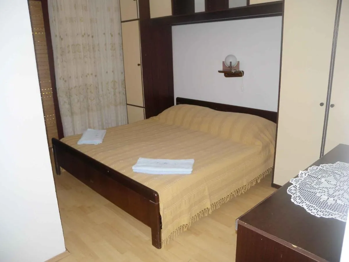 Apartment Kampor 5 Croatia