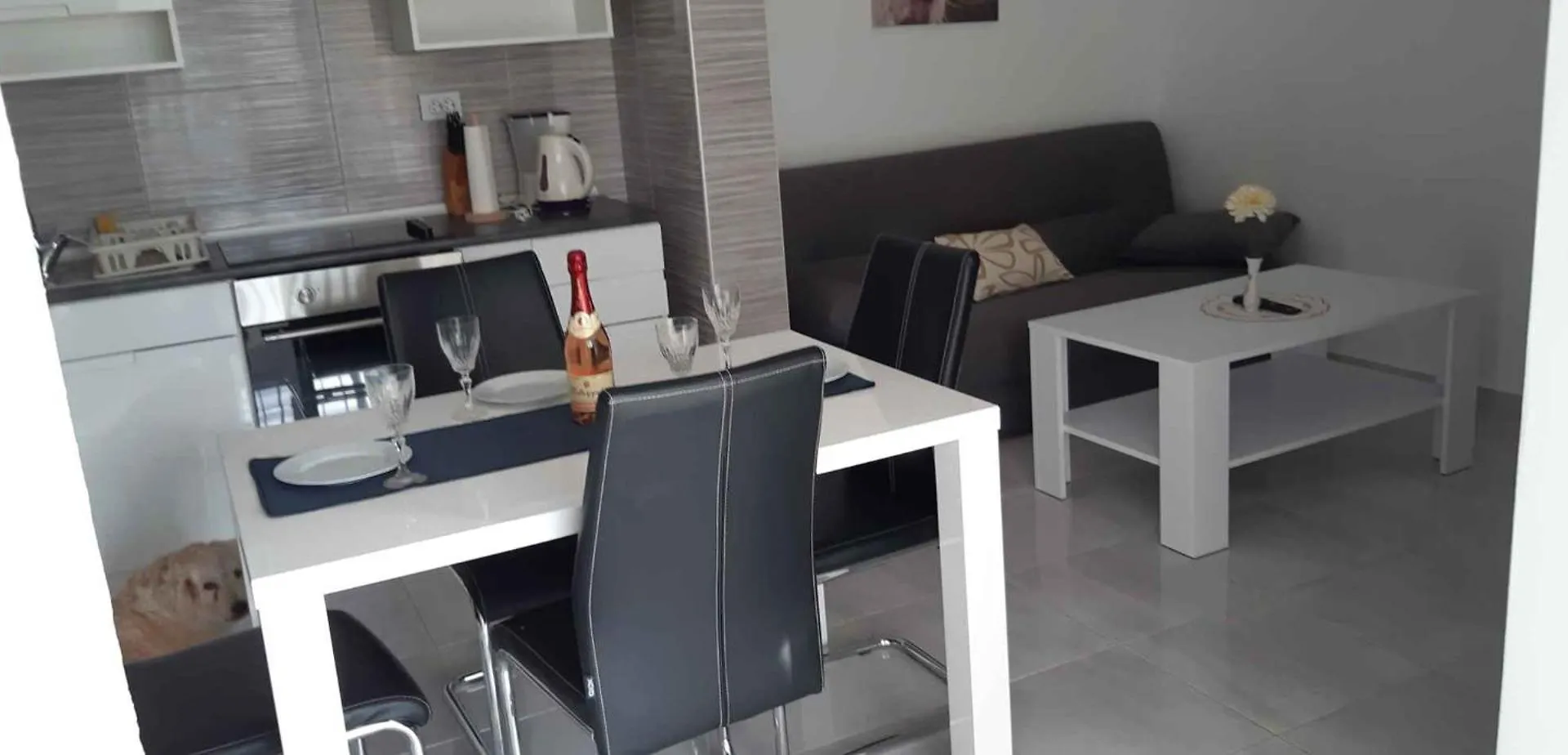 Apartment Kampor 5